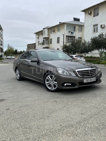 Mercedes E 250 2009, 310,000 km - 2.2 l - Bakı