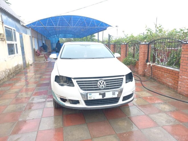 Volkswagen Passat 2010, 156,985 km - 1.8 l - Lənkəran
