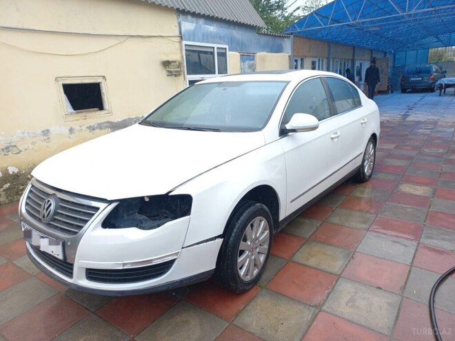 Volkswagen Passat 2010, 156,985 km - 1.8 l - Lənkəran