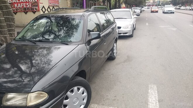 Opel Astra 1997, 270,000 km - 1.6 l - Bakı