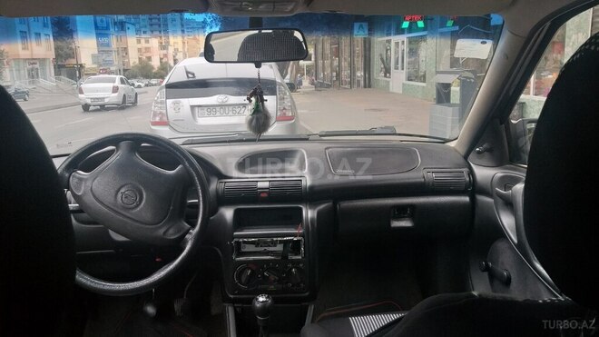 Opel Astra 1997, 270,000 km - 1.6 l - Bakı