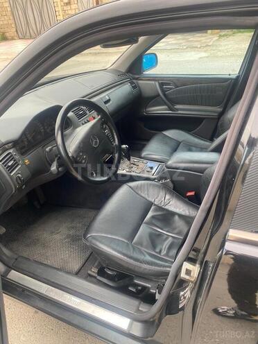 Mercedes E 320 2000, 298,000 km - 3.2 л - Bakı
