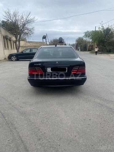 Mercedes E 320 2000, 298,000 km - 3.2 л - Bakı