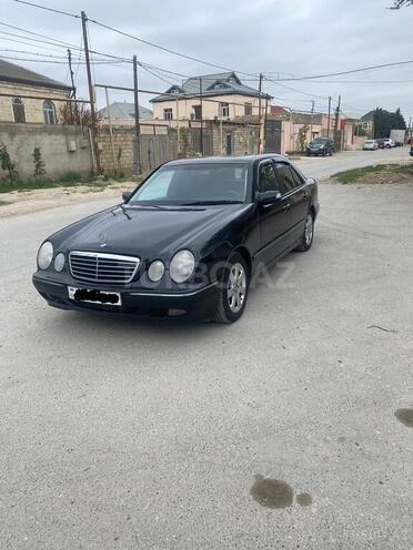 Mercedes E 320 2000, 298,000 km - 3.2 л - Bakı