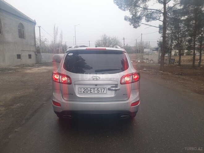 Hyundai Santa Fe 2009, 218,456 km - 2.0 l - Naftalan