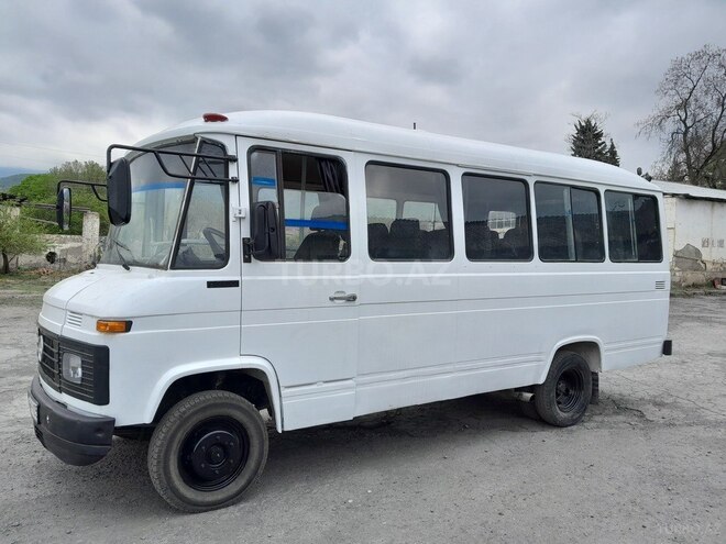 Mercedes 609 D 1990, 500,000 km - 3.0 l - Qax