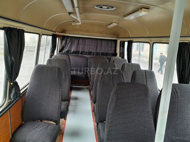 Mercedes 609 D 1990, 500,000 km - 3.0 l - Qax