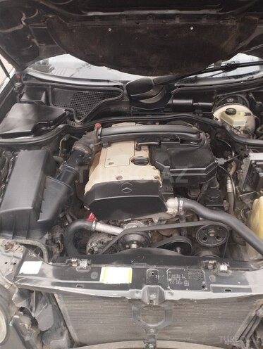 Mercedes E 200 1998, 666,137 km - 2.0 l - Şamaxı