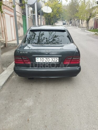 Mercedes E 200 1998, 666,137 km - 2.0 l - Şamaxı
