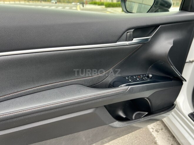 Toyota Camry 2018, 96,240 km - 2.5 l - Bakı