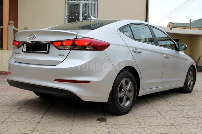Hyundai Elantra 2016, 82,000 km - 1.4 l - Bakı