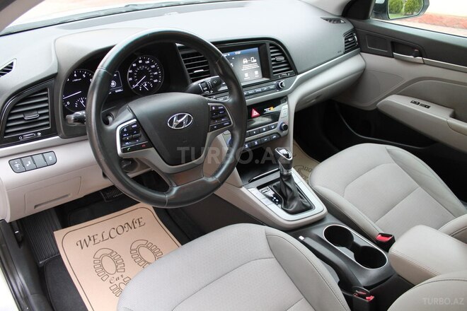 Hyundai Elantra 2016, 82,000 km - 1.4 l - Bakı
