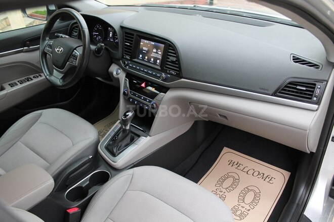Hyundai Elantra 2016, 82,000 km - 1.4 l - Bakı