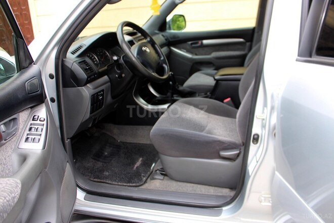 Toyota Prado 2006, 268,500 km - 2.7 l - Bakı