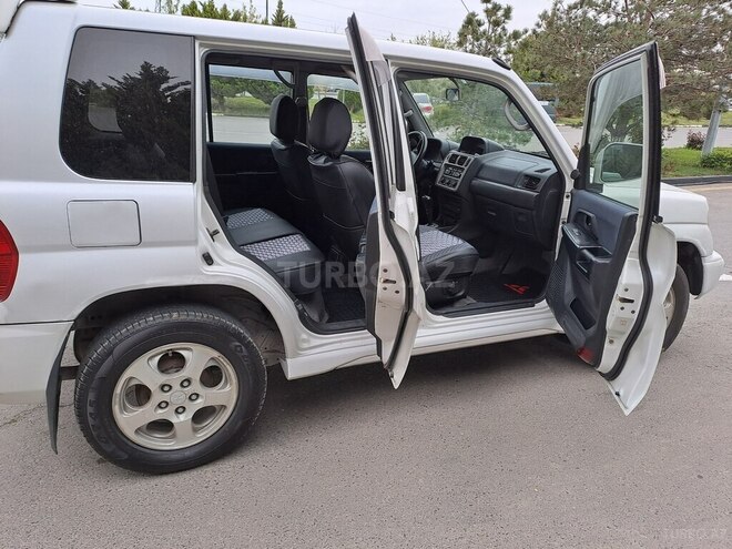 Mitsubishi Pajero io 2000, 309,000 km - 1.8 l - Bakı