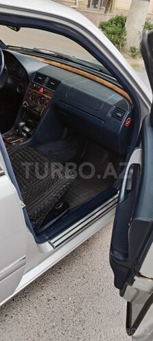 Mercedes C 240 1998, 218,600 km - 2.4 л - Bakı
