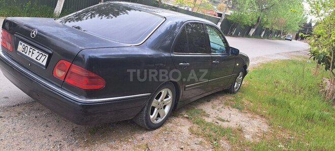 Mercedes E 220 1998, 470,000 km - 2.2 l - Bakı
