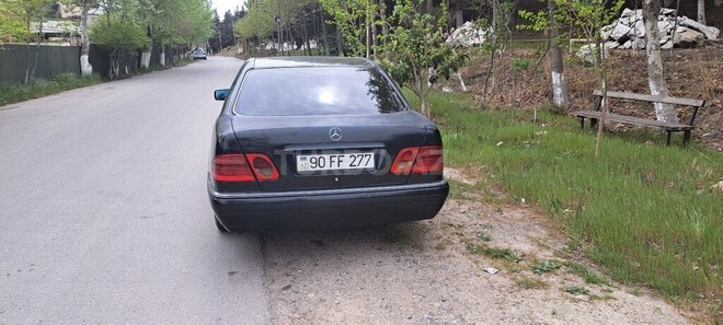 Mercedes E 220 1998, 470,000 km - 2.2 l - Bakı