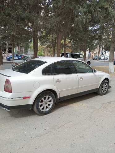 Volkswagen Passat 2004, 420,000 km - 1.8 л - Bakı