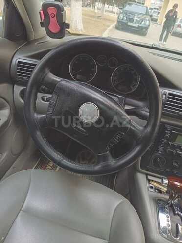 Volkswagen Passat 2004, 420,000 km - 1.8 л - Bakı
