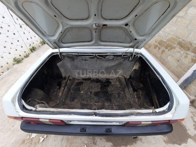 GAZ 31029 1992, 325,000 km - 2.4 l - Salyan