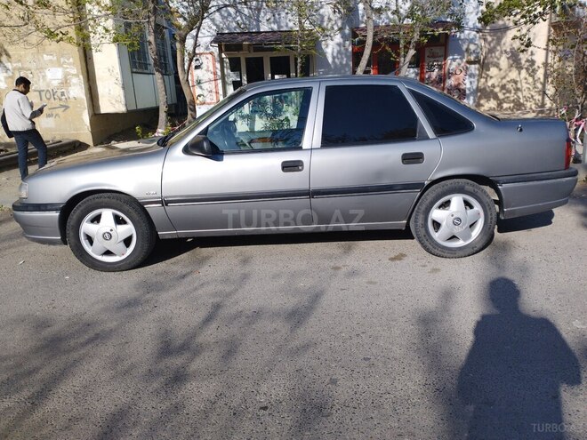 Opel Vectra 1995, 264,284 km - 2.0 л - Bakı