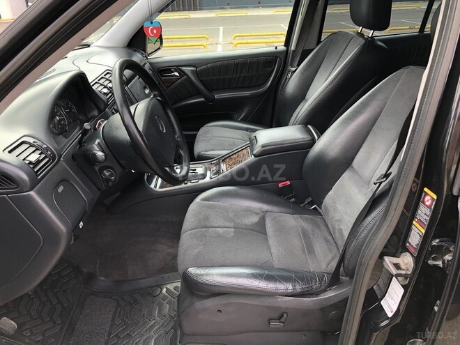 Mercedes ML 270 2004, 295,000 km - 2.7 l - Bakı