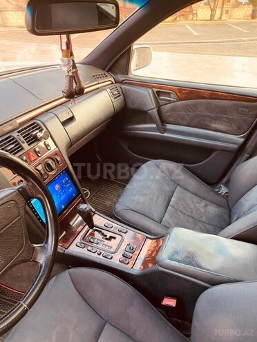 Mercedes E 240 1999, 440,000 km - 2.4 l - Lənkəran