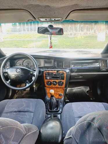 Opel Vectra 1996, 285,000 km - 2.0 l - Sumqayıt