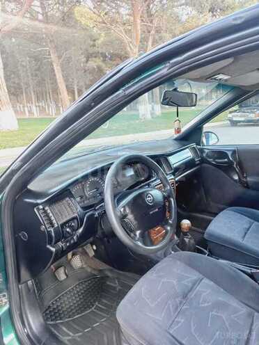 Opel Vectra 1996, 285,000 km - 2.0 l - Sumqayıt