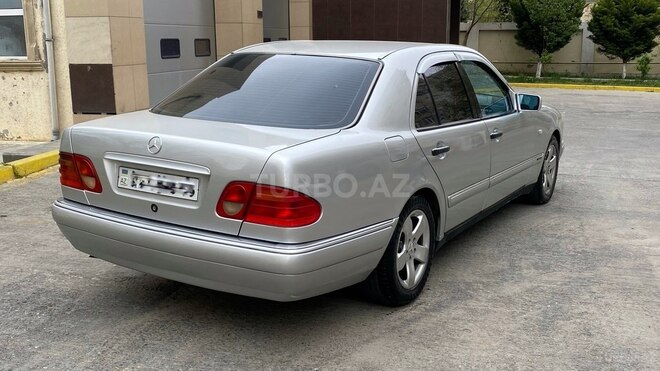 Mercedes E 300 1997, 390,000 km - 3.0 l - Bakı