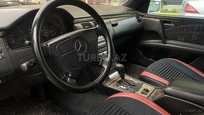 Mercedes E 300 1997, 390,000 km - 3.0 l - Bakı