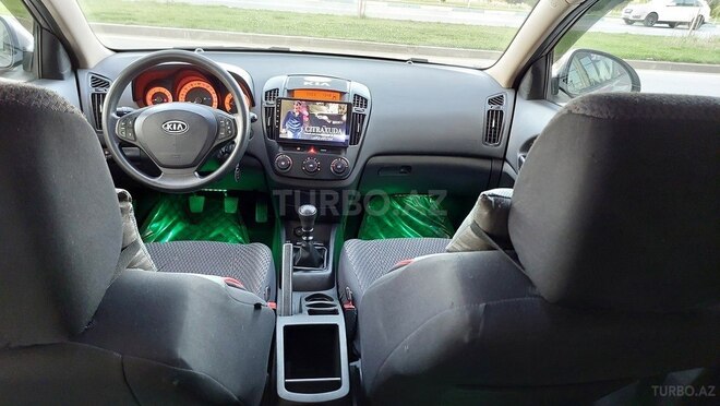 Kia Ceed 2007, 270,000 km - 1.4 л - Bakı