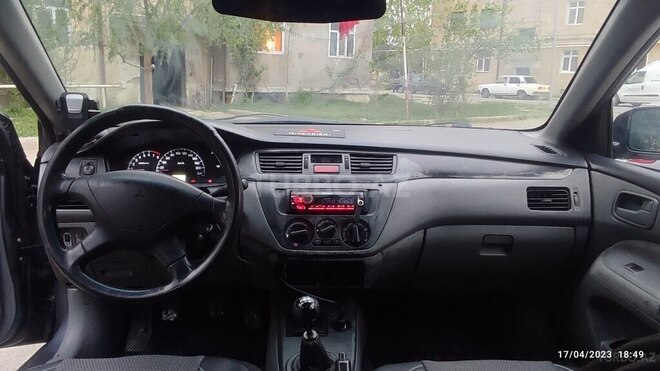 Mitsubishi Lancer 2005, 540,000 km - 1.3 l - Bakı