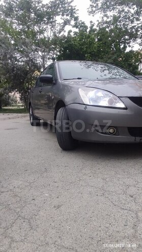 Mitsubishi Lancer 2005, 540,000 km - 1.3 l - Bakı