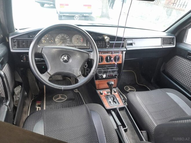 Mercedes 190 1991, 150,000 km - 2.0 л - Şəki