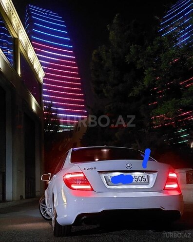 Mercedes C 180 2014, 240,000 km - 1.8 l - Bakı