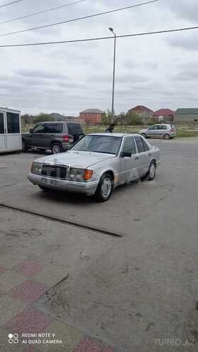 Mercedes E 230 1992, 325,000 km - 2.3 l - Bakı