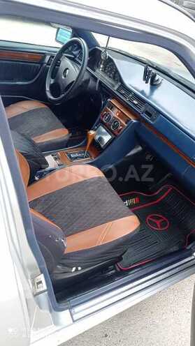 Mercedes E 230 1992, 325,000 km - 2.3 l - Bakı