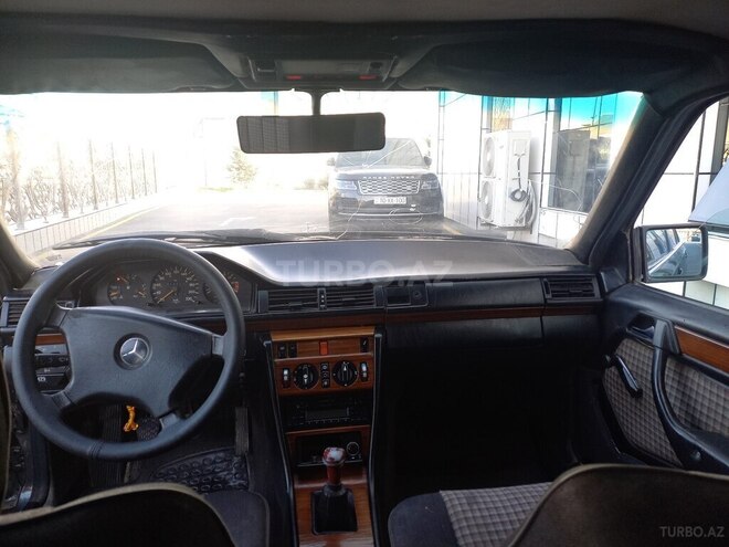 Mercedes E 200 1991, 543,210 km - 2.0 л - Bakı