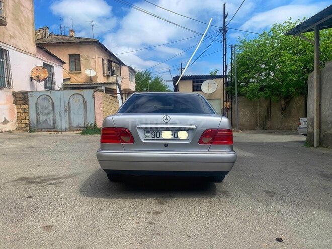 Mercedes E 240 1998, 456,000 km - 2.4 l - Bakı