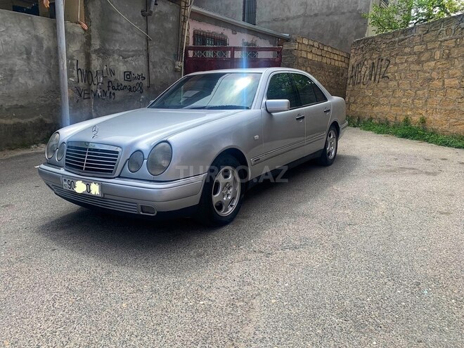 Mercedes E 240 1998, 456,000 km - 2.4 l - Bakı
