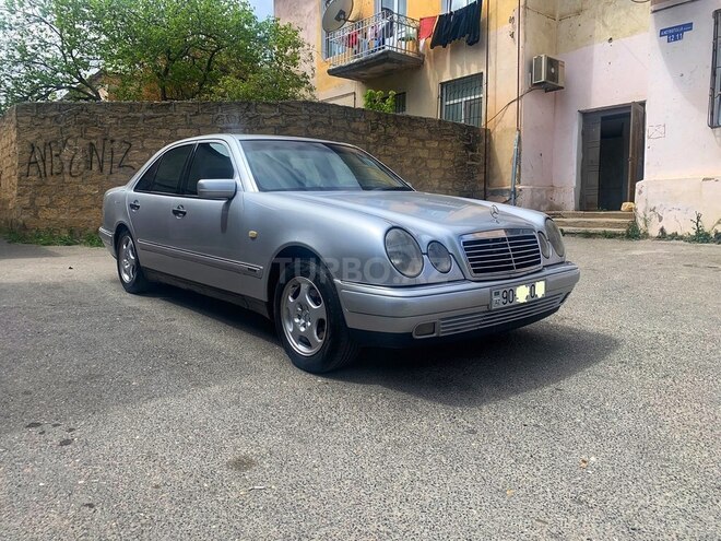 Mercedes E 240 1998, 456,000 km - 2.4 l - Bakı