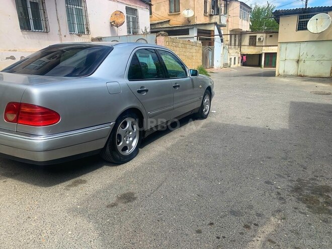 Mercedes E 240 1998, 456,000 km - 2.4 l - Bakı
