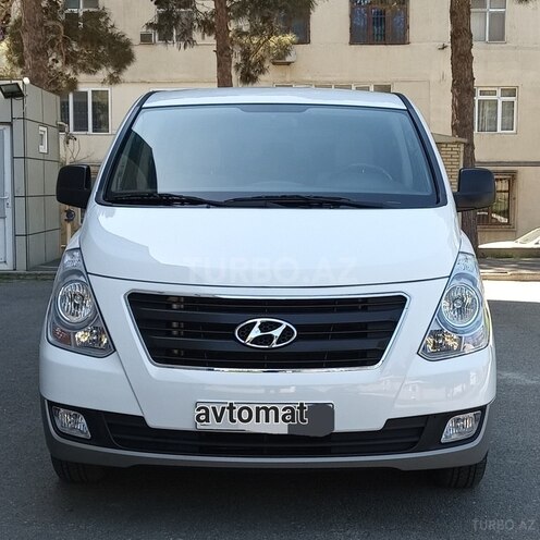 Hyundai H-1 2017, 150,000 km - 2.5 l - Bakı