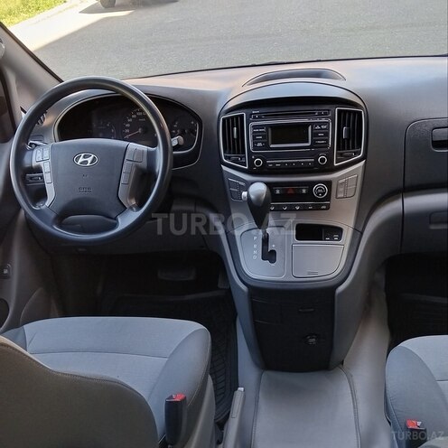 Hyundai H-1 2017, 150,000 km - 2.5 l - Bakı