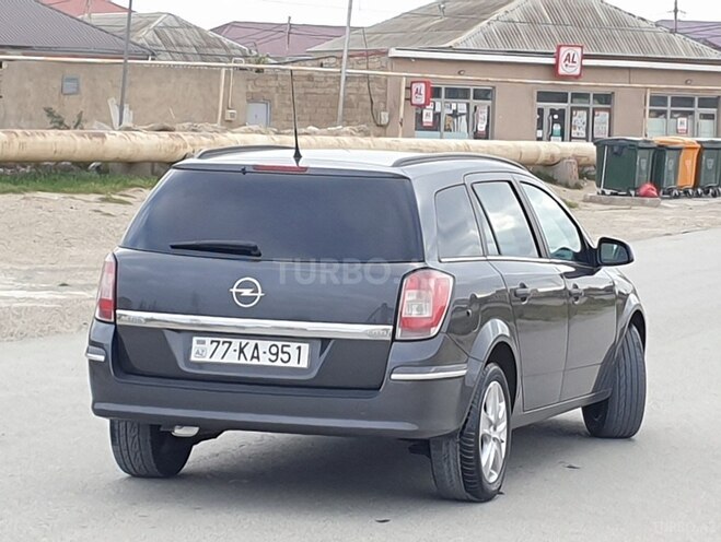 Opel Astra 2010, 179,000 km - 1.3 l - Bakı