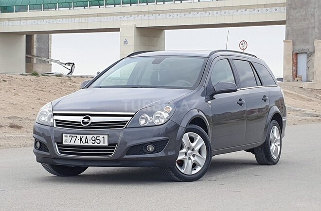 Opel Astra 2010, 179,000 km - 1.3 l - Bakı