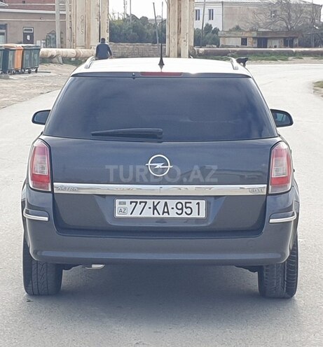 Opel Astra 2010, 179,000 km - 1.3 l - Bakı
