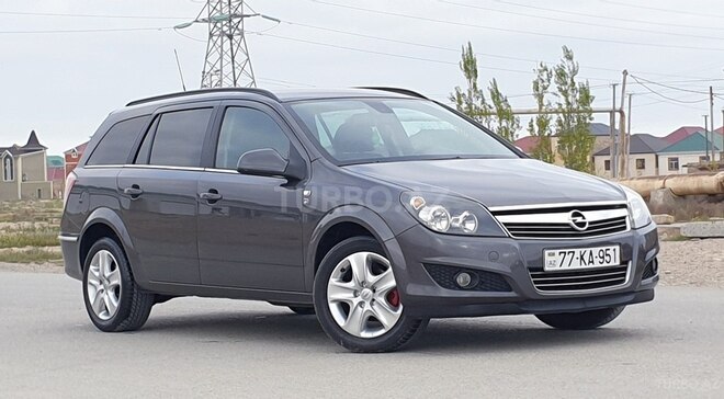 Opel Astra 2010, 179,000 km - 1.3 l - Bakı